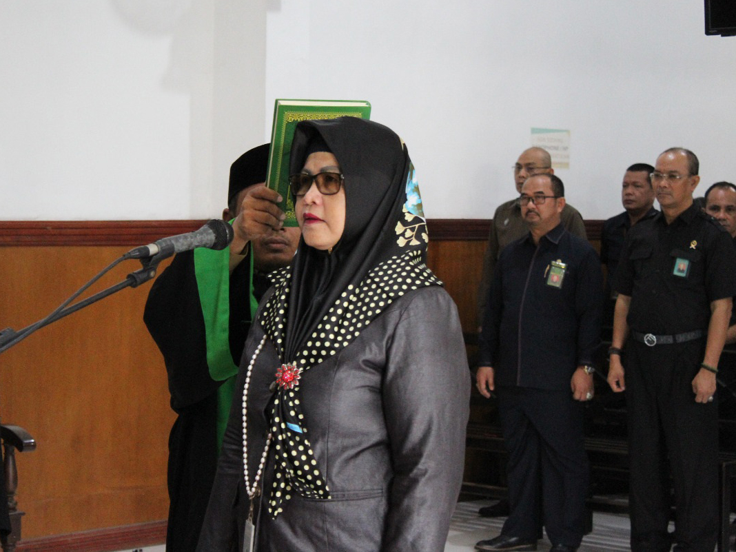 Pengambilan Sumpah dan Pelantikan Panitera Muda Hukum
